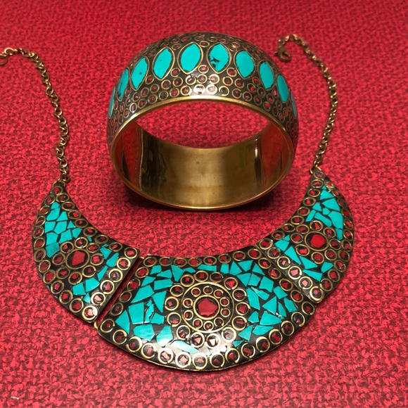 Jewelry - HP Mosaic Statement Necklace & Bracelet Set